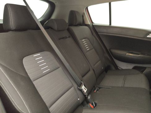 Used 2022 Kia Sportage LX w/ LX FWD Value Edition Package image 19