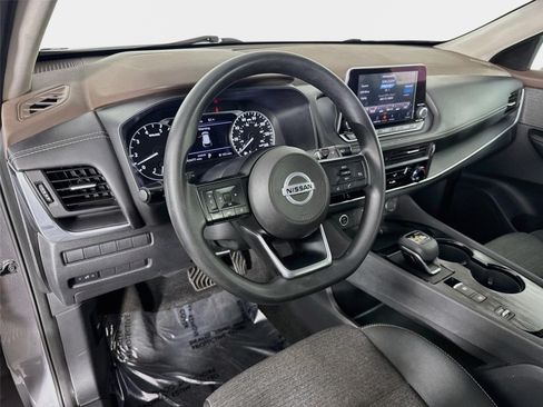Certified 2021 Nissan Rogue S FWD image 10
