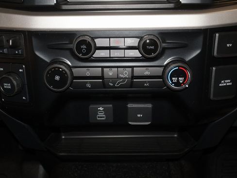 New 2025 Ford F350 XL w/ XL Chrome Package image 19