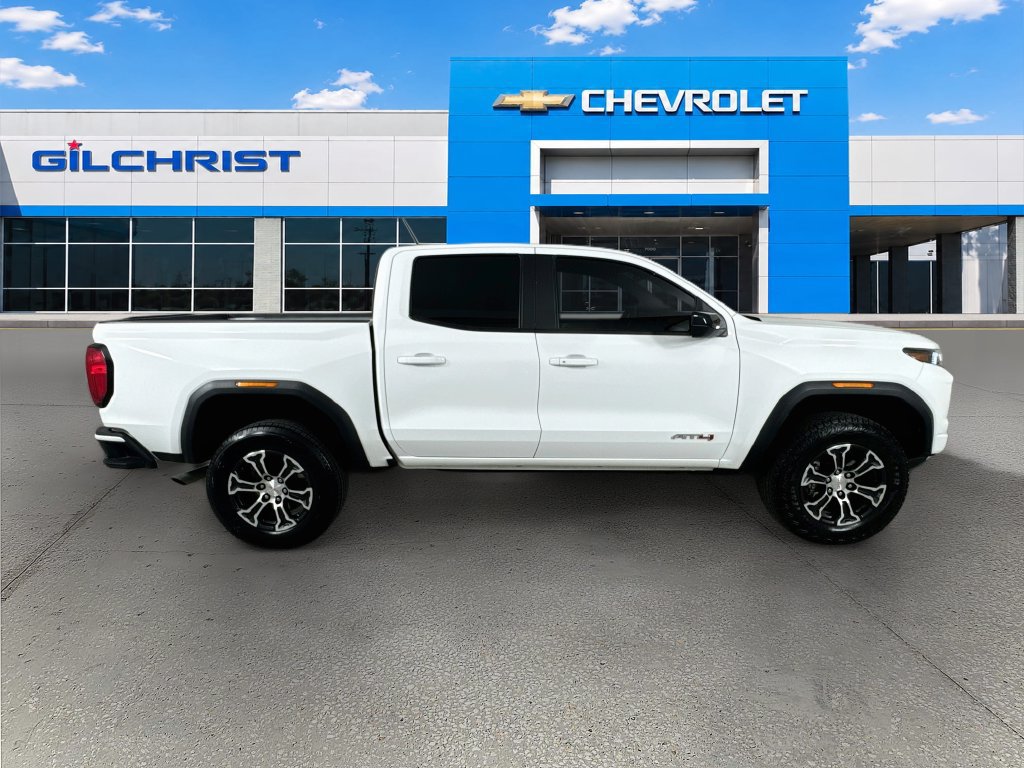 Used 2024 GMC Canyon AT4 AWD/4WD image 9