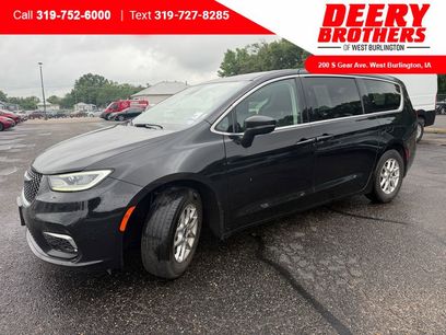 Used 2024 Chrysler Pacifica Touring-L