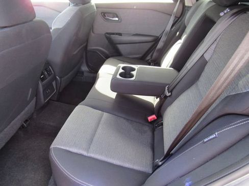 Certified 2023 Nissan Rogue SV AWD/4WD image 16