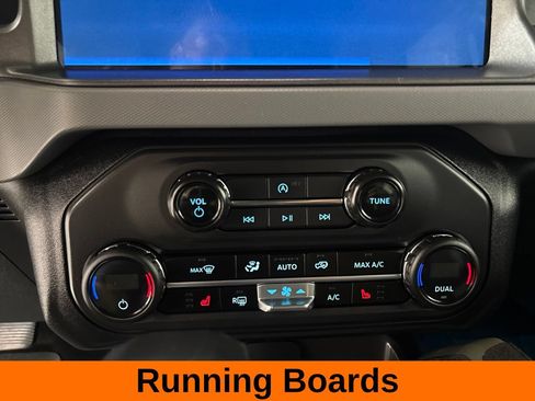 Used 2024 Ford Bronco Everglades AWD/4WD image 19