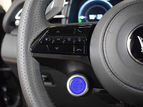 New 2025 Maserati Grecale Folgore image 30