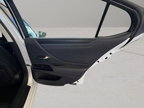 Used 2024 Lexus ES 350 w/ Premium Package image 27