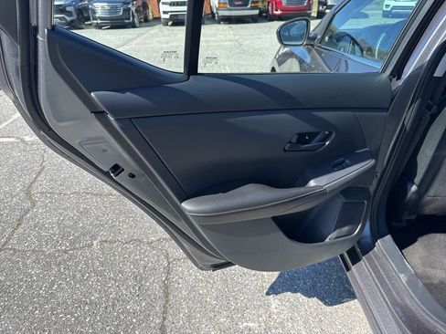 Used 2025 Nissan Sentra SV image 24