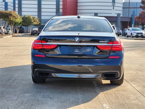 Used 2019 BMW 750i xDrive w/ Executive Package image 6