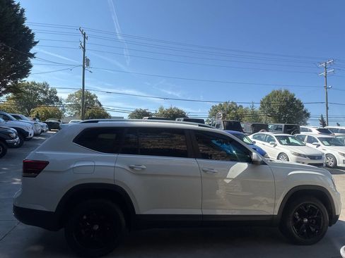 Used 2018 Volkswagen Atlas SE image 6