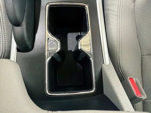 Used 2015 Honda Accord Touring image 41
