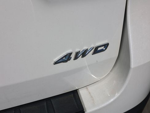 Used 2023 Ford Explorer ST-Line w/ Class IV Trailer Tow Package AWD/4WD image 10