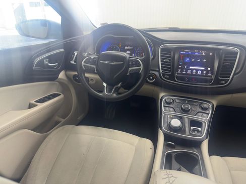 Used 2015 Chrysler 200 Limited w/ Spring Special Group image 11