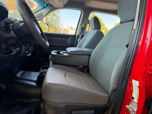 Used 2018 RAM 3500 Tradesman w/ Chrome Appearance Group AWD/4WD image 7