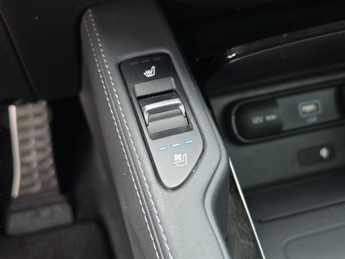 Used 2022 Kia Telluride SX w/ Towing Package FWD image 37