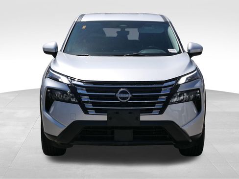 Used 2024 Nissan Rogue SV FWD image 8
