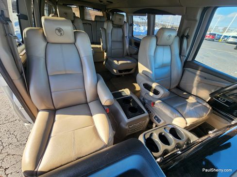 Used 2019 Chevrolet Express 2500 w/ Enhanced Convenience Package image 46