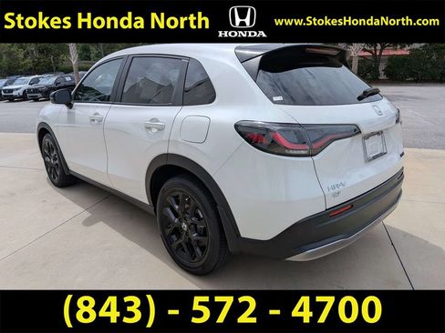 Used 2024 Honda HR-V Sport image 4
