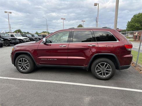 Used 2019 Jeep Grand Cherokee Limited AWD/4WD image 6