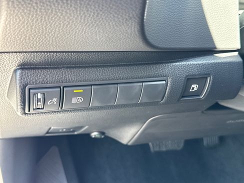 New 2026 Toyota Corolla LE FWD image 28