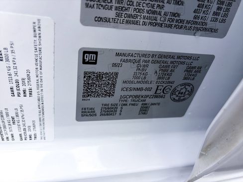 Used 2023 Chevrolet Silverado 1500 Custom image 34