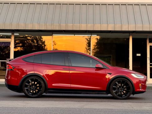 Used 2020 Tesla Model X Long Range image 5