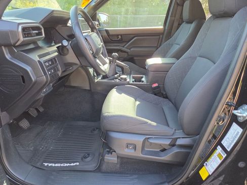 Certified 2024 Toyota Tacoma SR AWD/4WD image 24