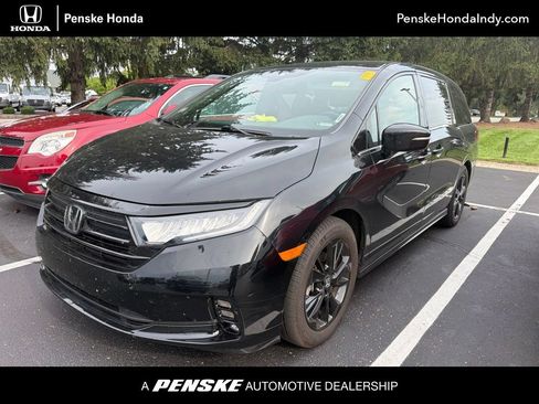 Used 2024 Honda Odyssey Sport image 1