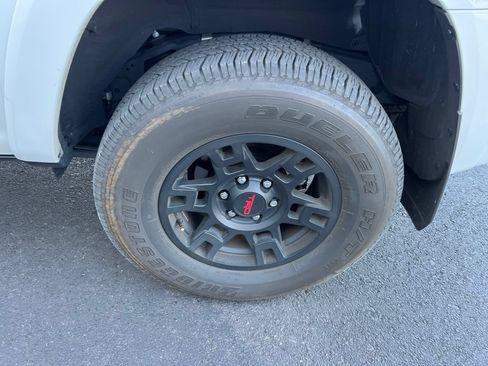 Used 2024 Toyota 4Runner TRD Off-Road Premium w/ Moonroof Package AWD/4WD image 11