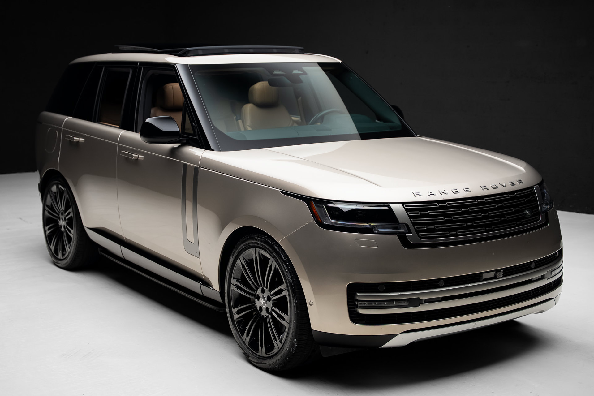 Used 2024 Land Rover Range Rover SE AWD/4WD image 38