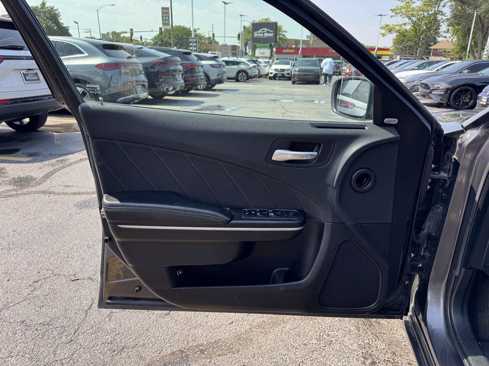 Used 2019 Dodge Charger SXT AWD/4WD image 20