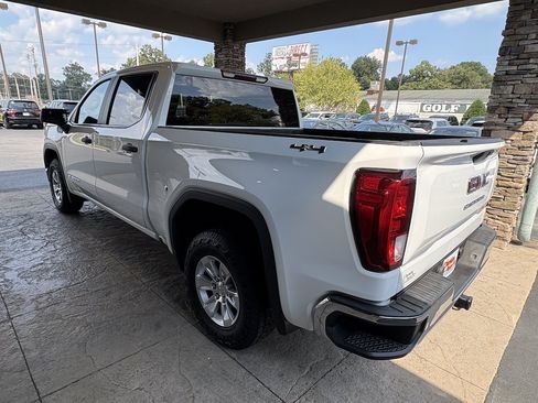 Used 2019 GMC Sierra 1500 4x4 Crew Cab w/ Convenience Package image 8