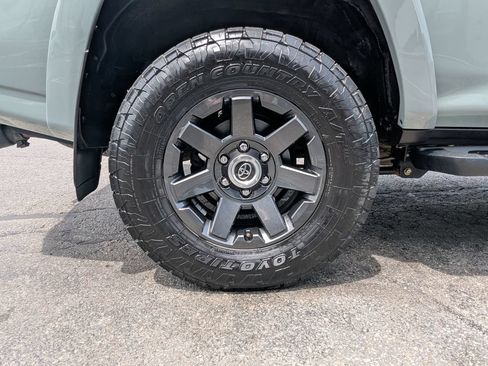 Used 2022 Toyota 4Runner Trail Special Edition AWD/4WD image 57
