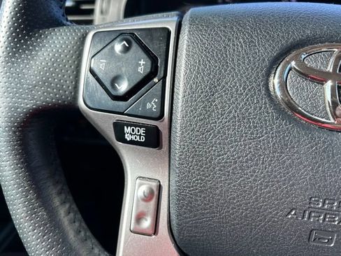 Used 2023 Toyota 4Runner Limited AWD/4WD image 22