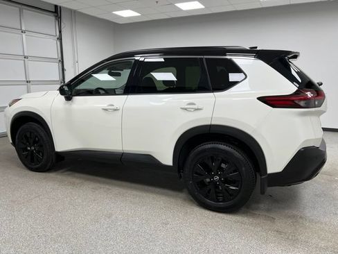 Used 2023 Nissan Rogue SV w/ SV Premium B Package AWD/4WD image 6