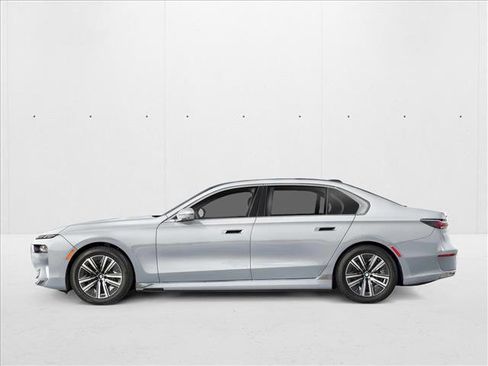 New 2026 BMW i7 xDrive60 AWD/4WD image 3