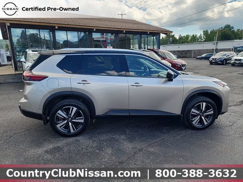 Used 2024 Nissan Rogue SL w/ SL Premium Package AWD/4WD image 9