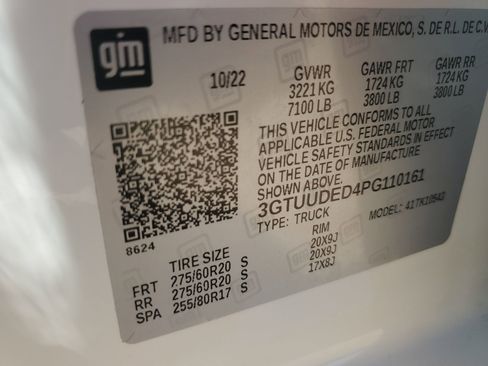 Used 2023 GMC Sierra 1500 SLT w/ SLT Premium Package image 40