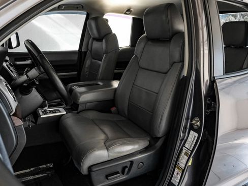 Used 2015 Toyota Tundra Limited w/ TRD Off Road Package image 32