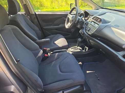 Used 2013 Honda Fit Sport image 16