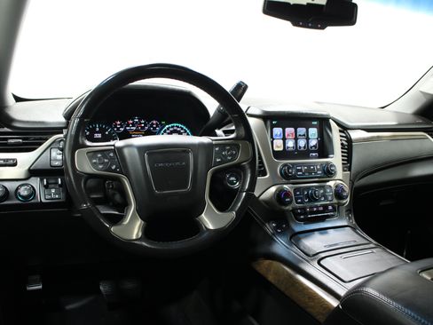 Used 2018 GMC Yukon Denali w/ Open Road Package AWD/4WD image 2