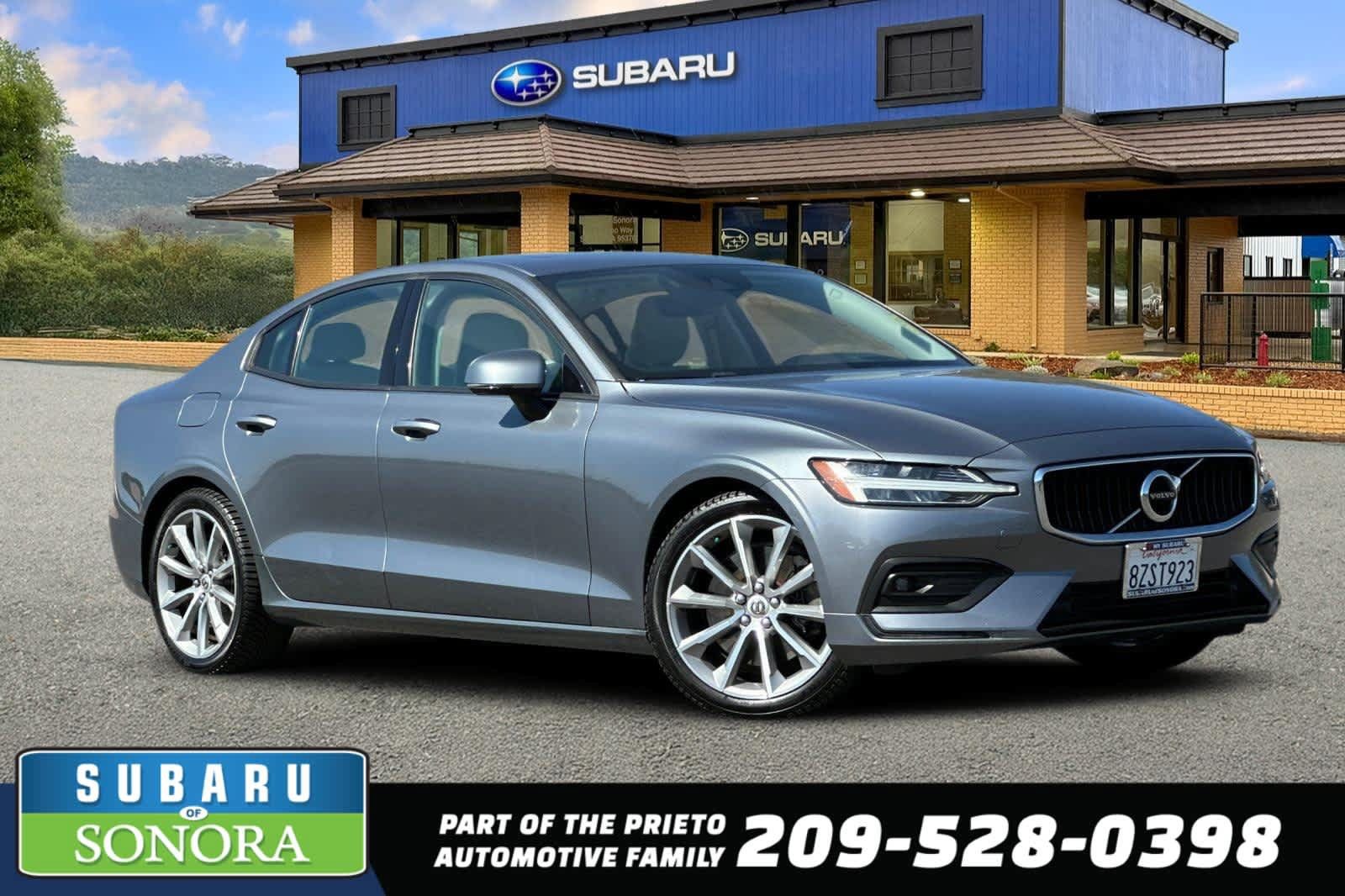 Used 2021 Volvo S60 T6 Momentum AWD/4WD image 1
