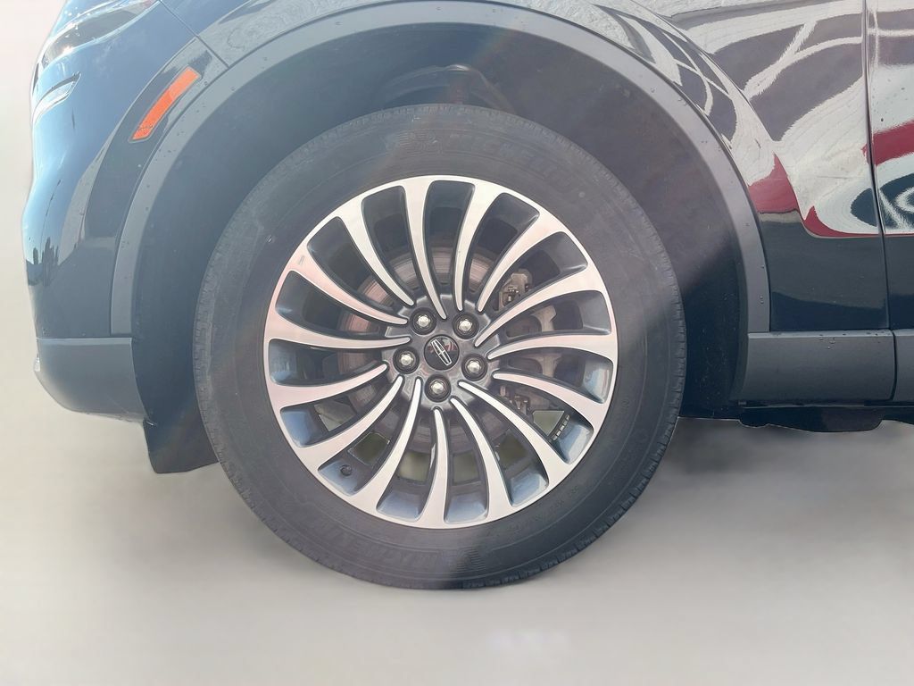 Used 2024 Lincoln Aviator AWD w/ Premium Package image 35