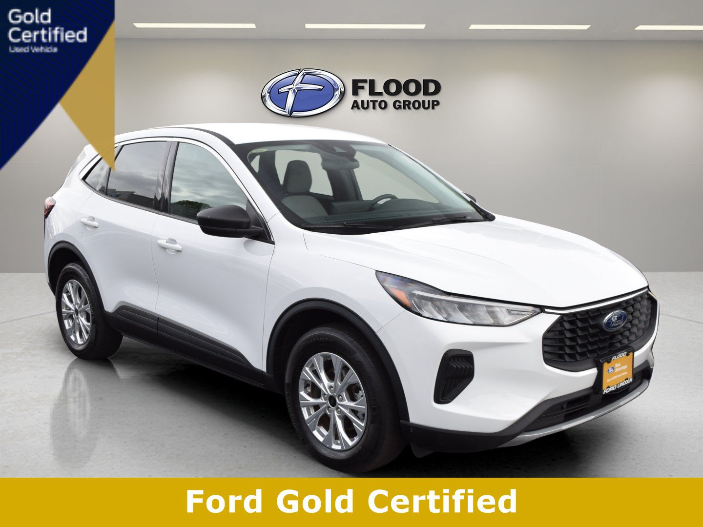 Used 2023 Ford Escape Active w/ Tech Pack #1 AWD/4WD image 1