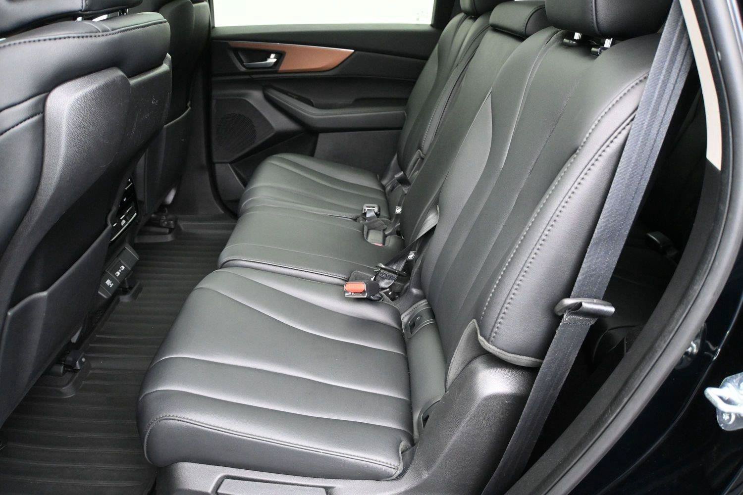 Used 2022 Acura MDX SH-AWD image 11
