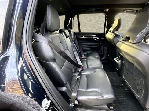 Used 2019 Volvo XC90 T6 Momentum w/ Protection Package image 24