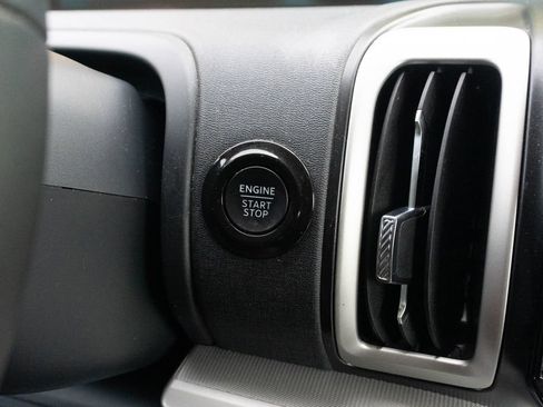 Used 2025 Ford Expedition Active RWD image 31