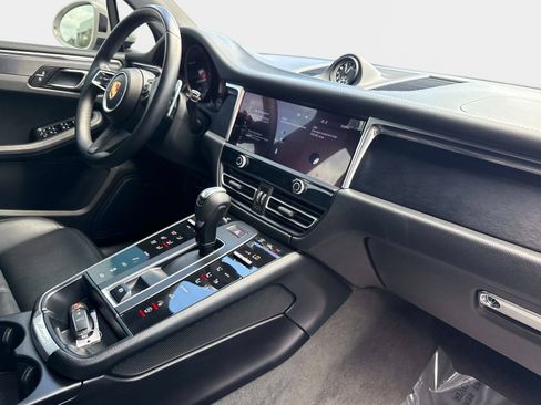 Used 2022 Porsche Macan GTS image 27