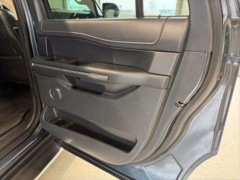 Used 2022 Ford Expedition Max XLT image 48