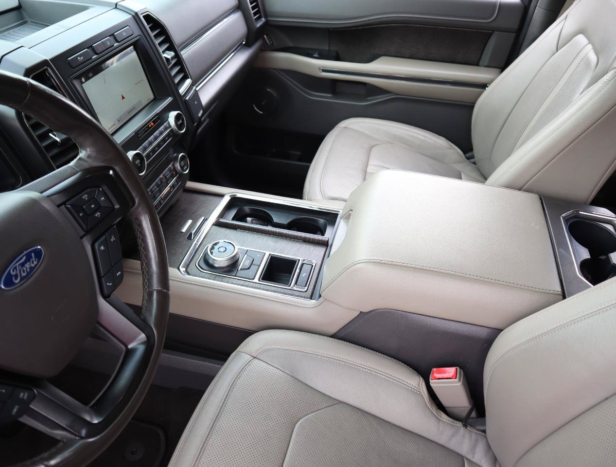 Used 2018 Ford Expedition Limited w/ Equipment Group 301A RWD image 40