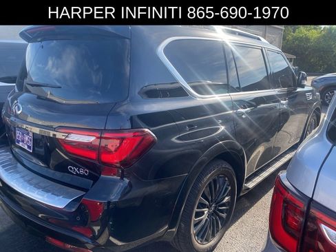 Used 2024 INFINITI QX80 Sensory AWD/4WD image 3