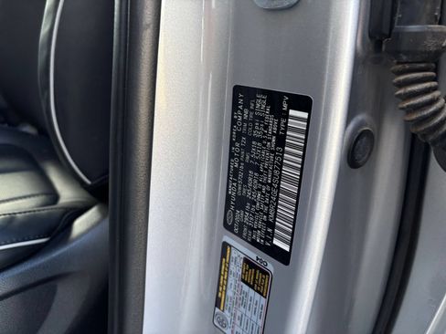 Used 2025 Hyundai Palisade SEL FWD image 32